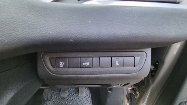 Used Peugeot 208 2014 for sale - 74568514: Photo 27