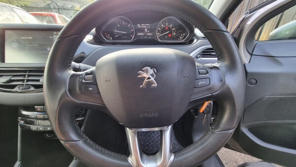 Used Peugeot 208 2014 for sale - 74568514: Photo 28