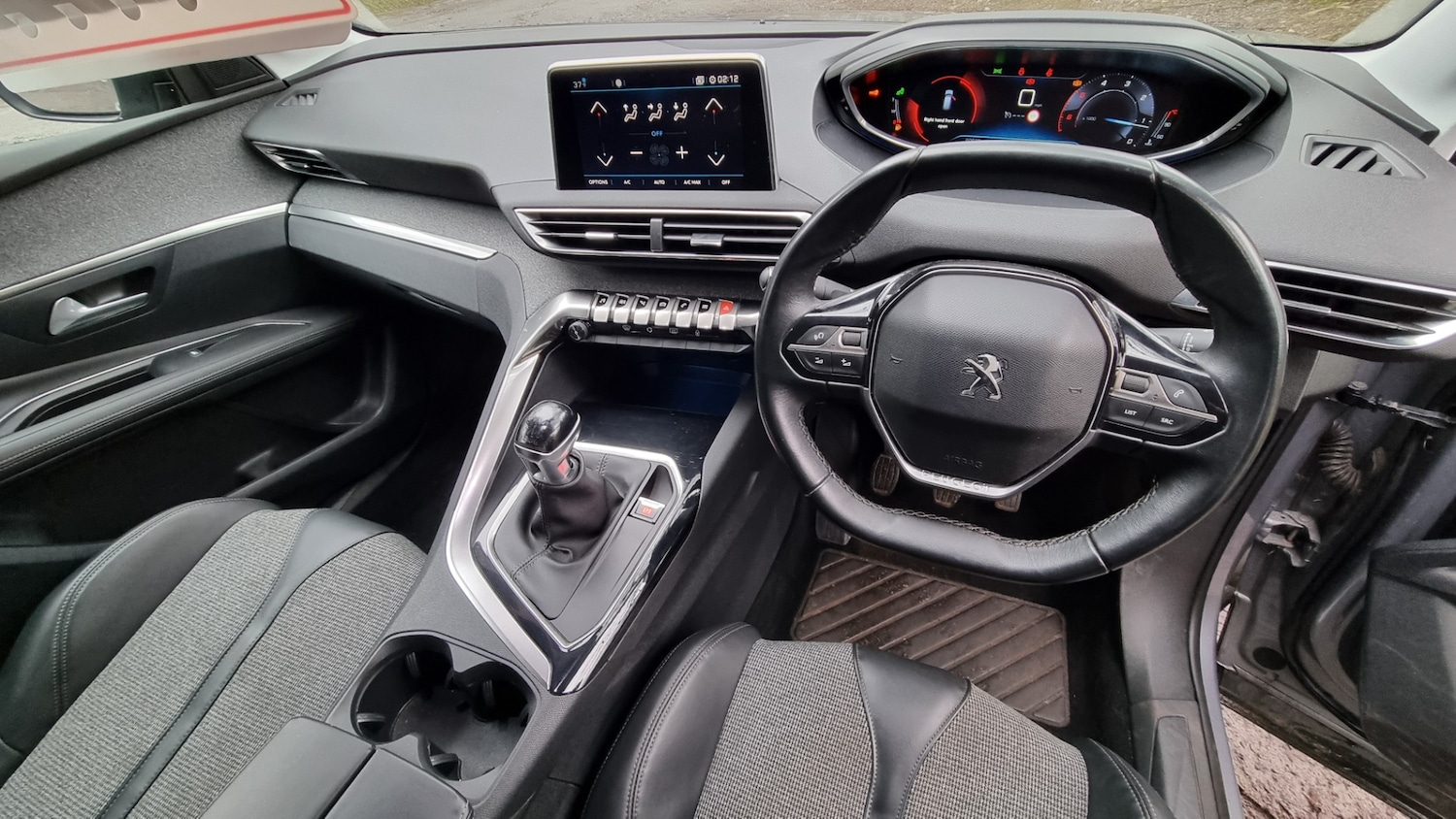 Used Peugeot 3008 2018 for sale - 77532459: Photo 19