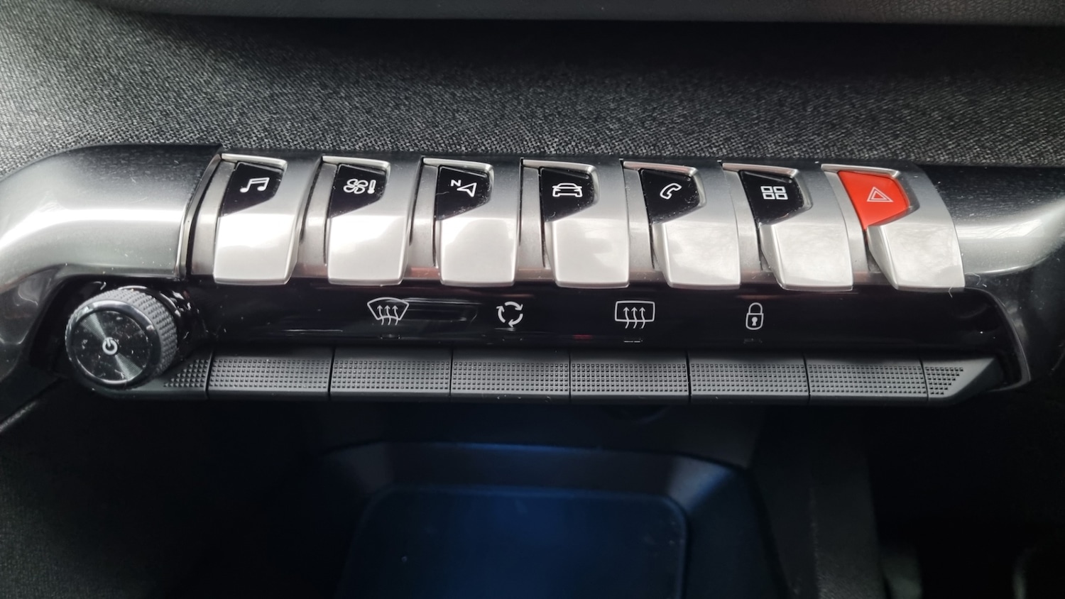 Used Peugeot 3008 2018 for sale - 77532459: Photo 34