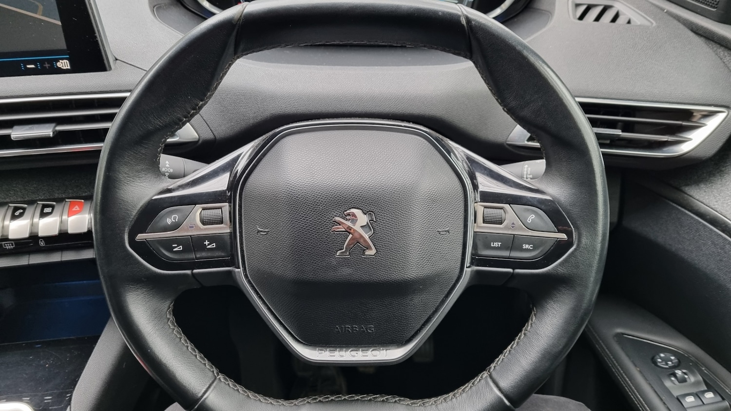 Used Peugeot 3008 2018 for sale - 77532459: Photo 35