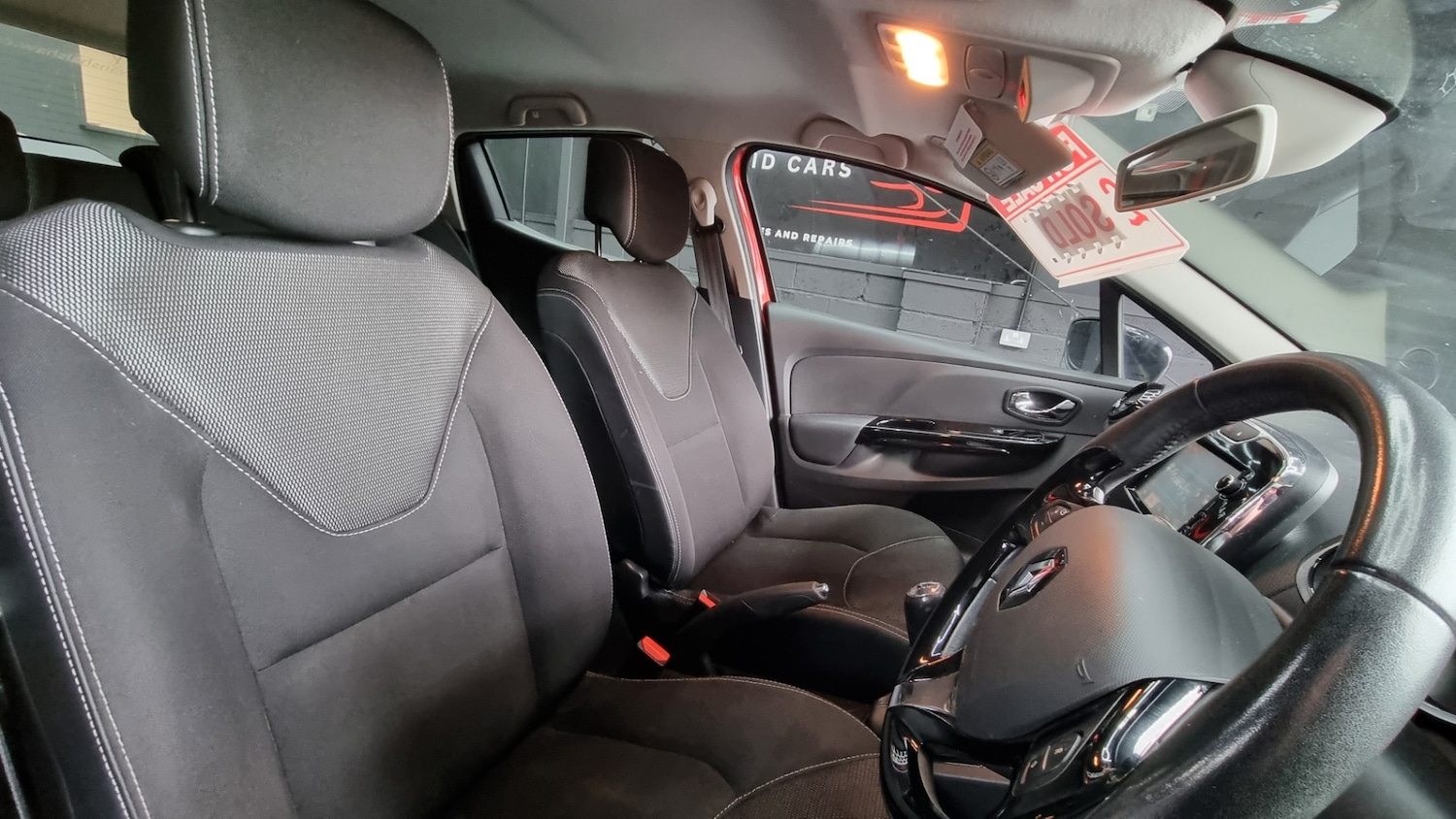 Used Renault Clio 2014 for sale - 75762492: Photo 18