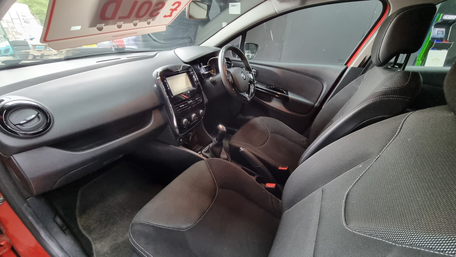 Used Renault Clio 2014 for sale - 75762492: Photo 19