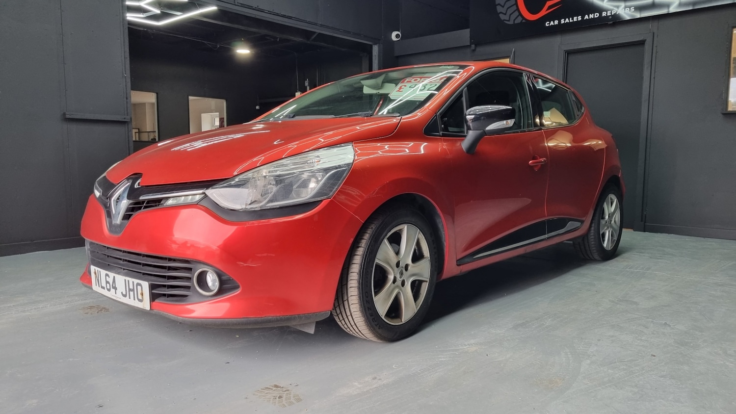 Used Renault Clio 2014 for sale - 75762492: Photo 2