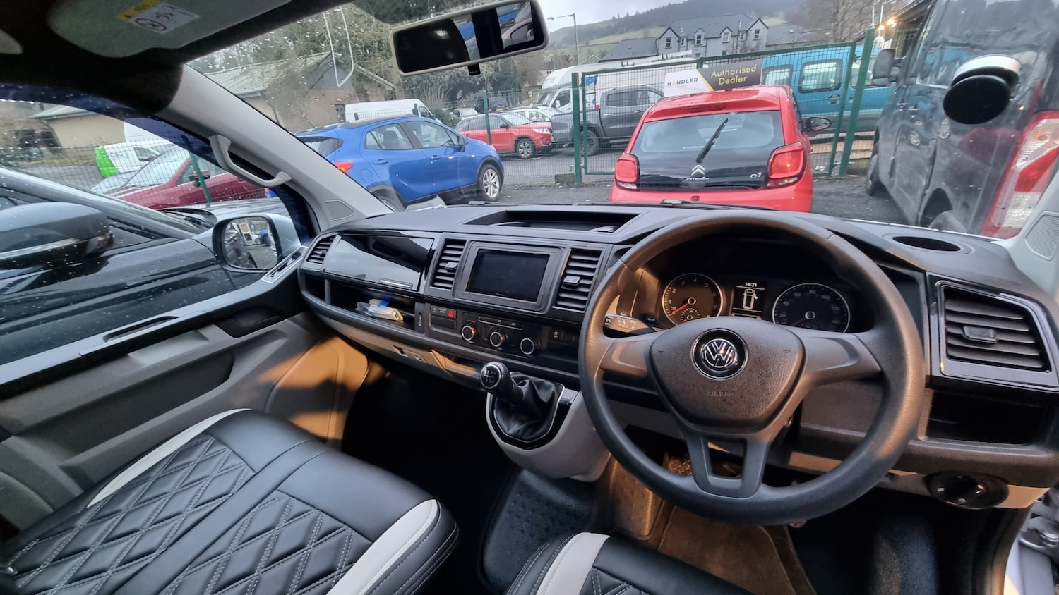 Used Volkswagen Transporter 2019 for sale - 76146760: Photo 24