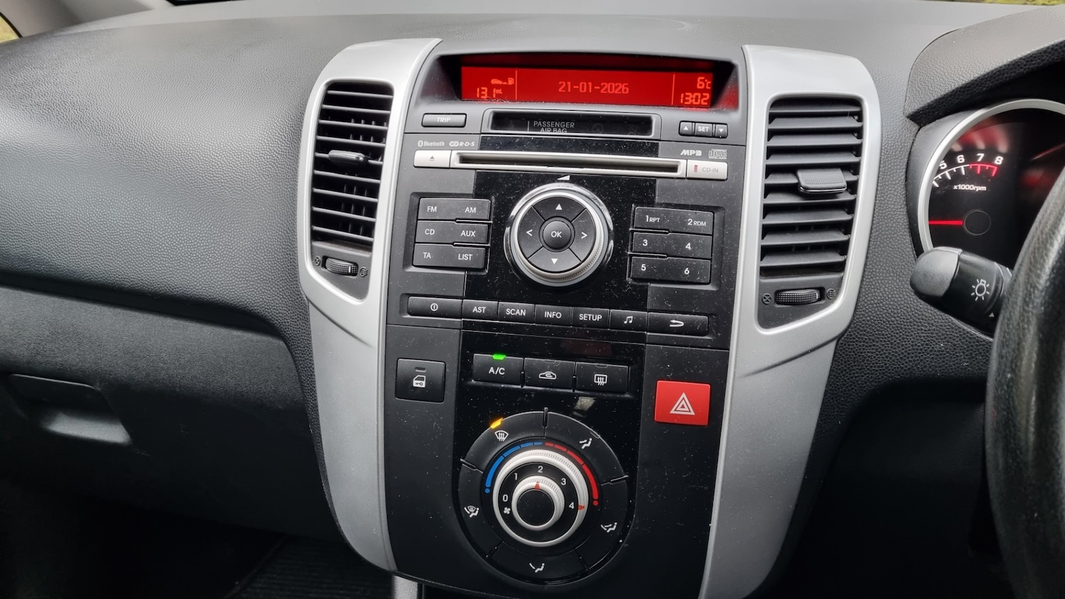 Used Kia Venga 2012 for sale - 77272281: Photo 32