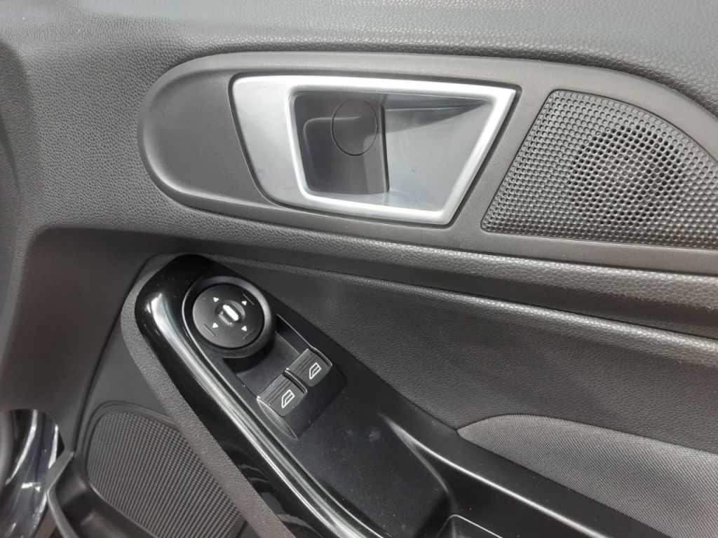 Used Ford Fiesta 2013 for sale - 78029662: Photo 11