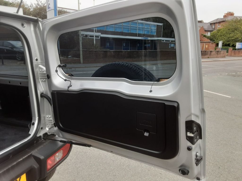 Used Suzuki Jimny 2023 for sale - 75701331: Photo 26