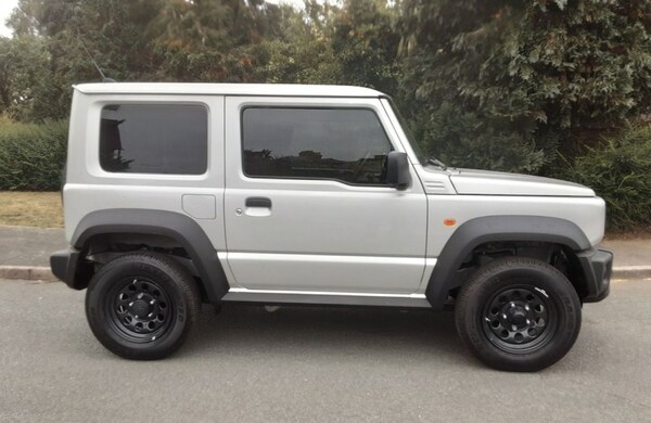 Used Suzuki Jimny 2023 for sale - 75701331: Photo 2