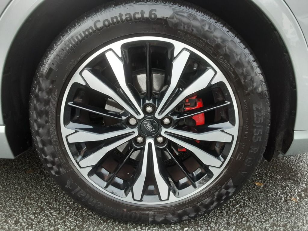 Used Ford Kuga 2022 for sale - 76819842: Photo 2