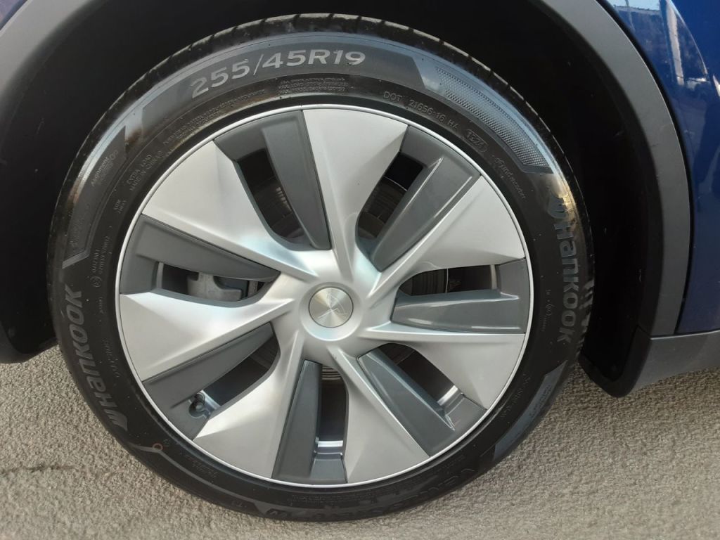 Used Tesla Model Y 2023 for sale - 78053378: Photo 32