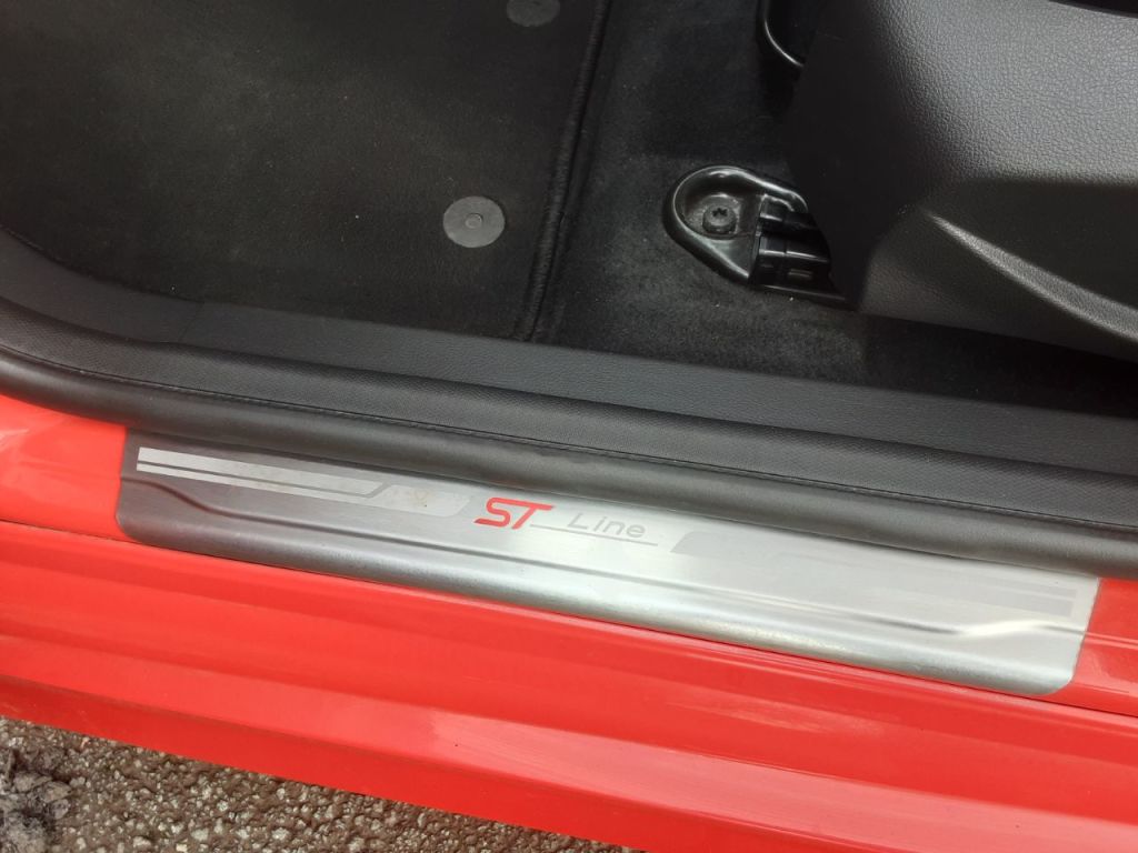 Used Ford Focus 2017 for sale - 77582571: Photo 19