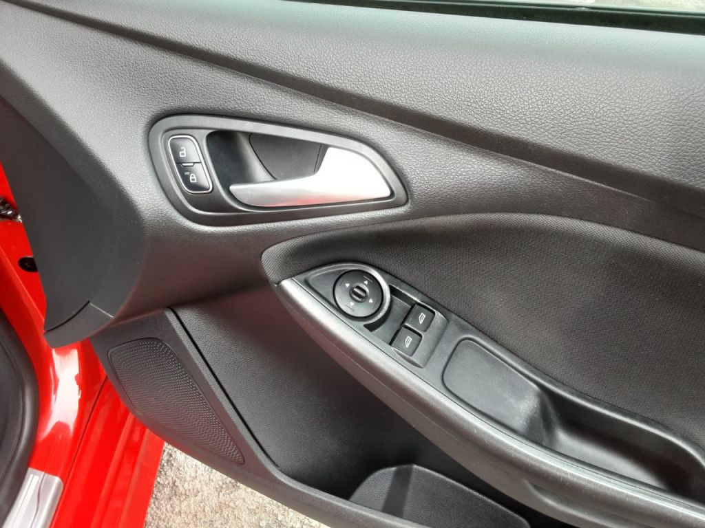 Used Ford Focus 2017 for sale - 77582571: Photo 25