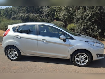 Used Ford Fiesta 2013 for sale - 79492407: Photo