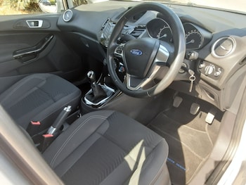 Used Ford Fiesta 2013 for sale - 79492407: Photo