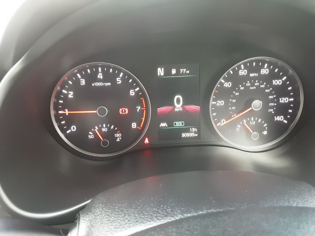 Used Kia Stonic 2022 for sale - 76395492: Photo 32