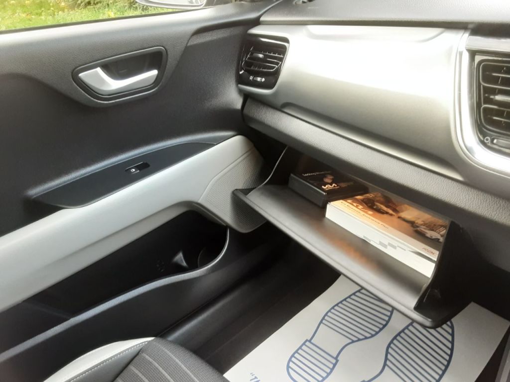 Used Kia Stonic 2022 for sale - 76395492: Photo 37