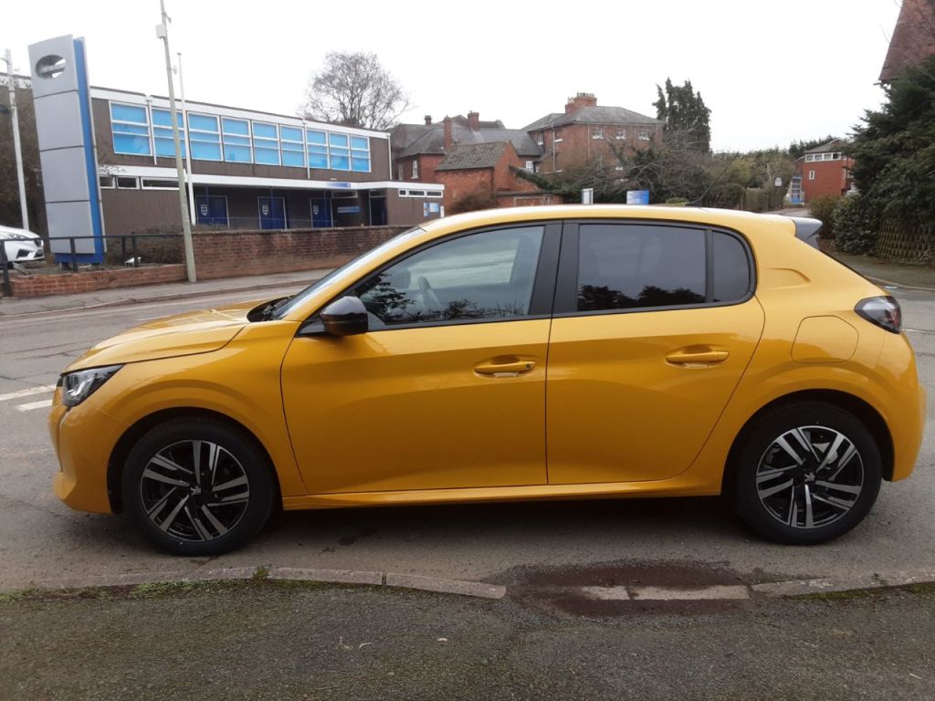 Used Peugeot 208 2023 for sale - 77593317: Photo 4