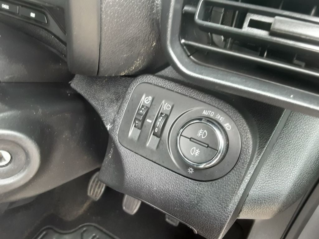 Used Vauxhall Combo 2022 for sale - 77821576: Photo 11