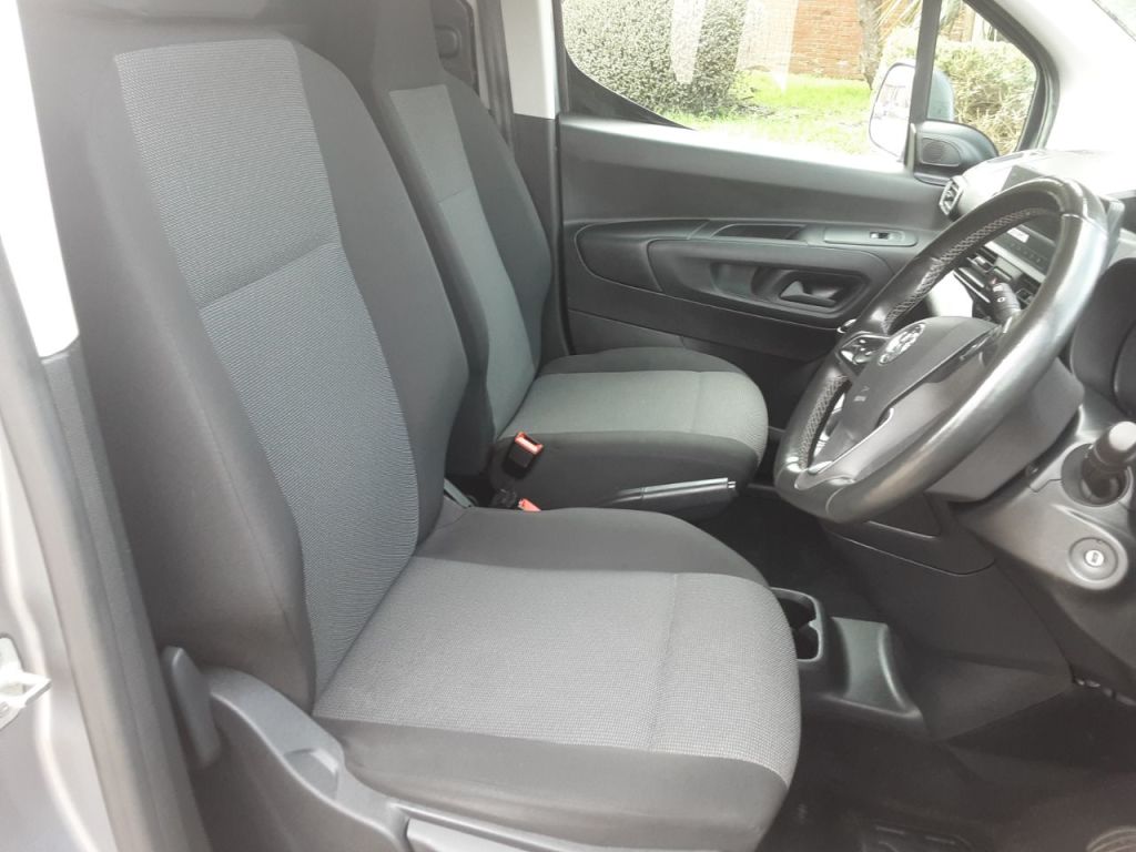Used Vauxhall Combo 2022 for sale - 77821576: Photo 2