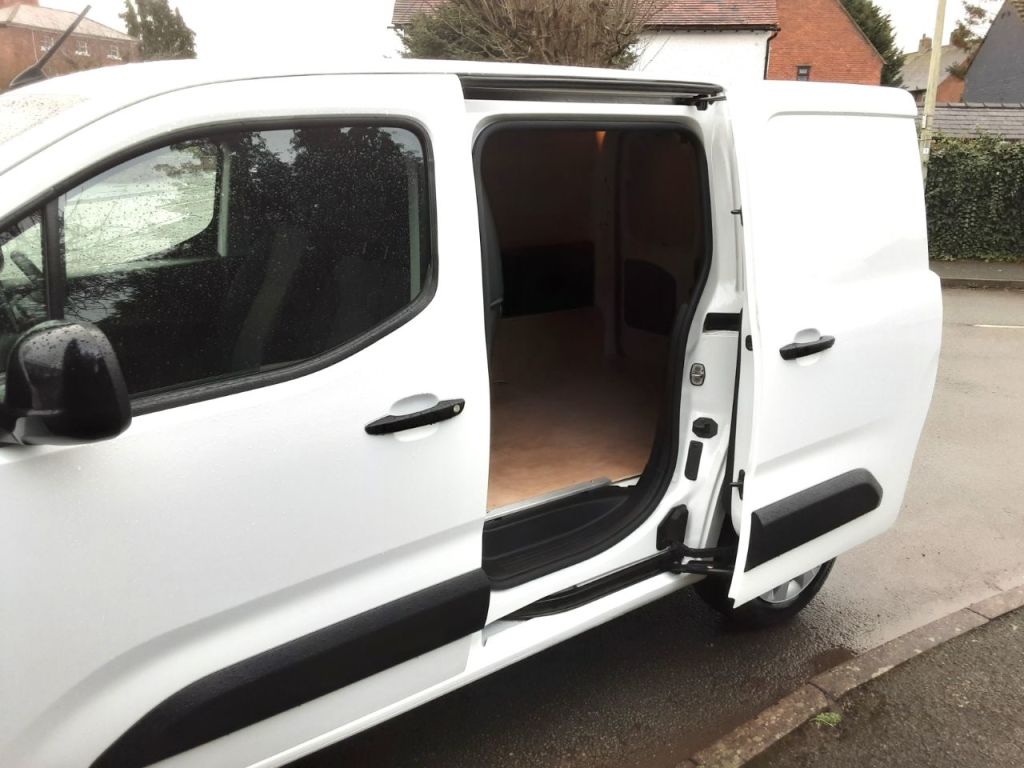 Used Citroen Berlingo 2022 for sale - 77392008: Photo 20