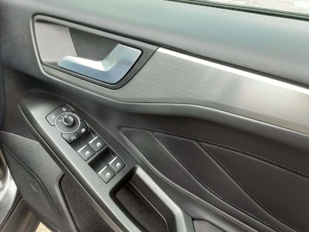 Used Ford Focus 2023 for sale - 77666123: Photo 13