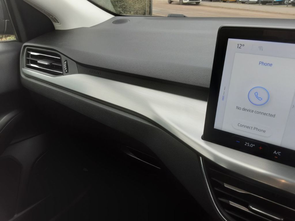 Used Ford Focus 2023 for sale - 77666123: Photo 17