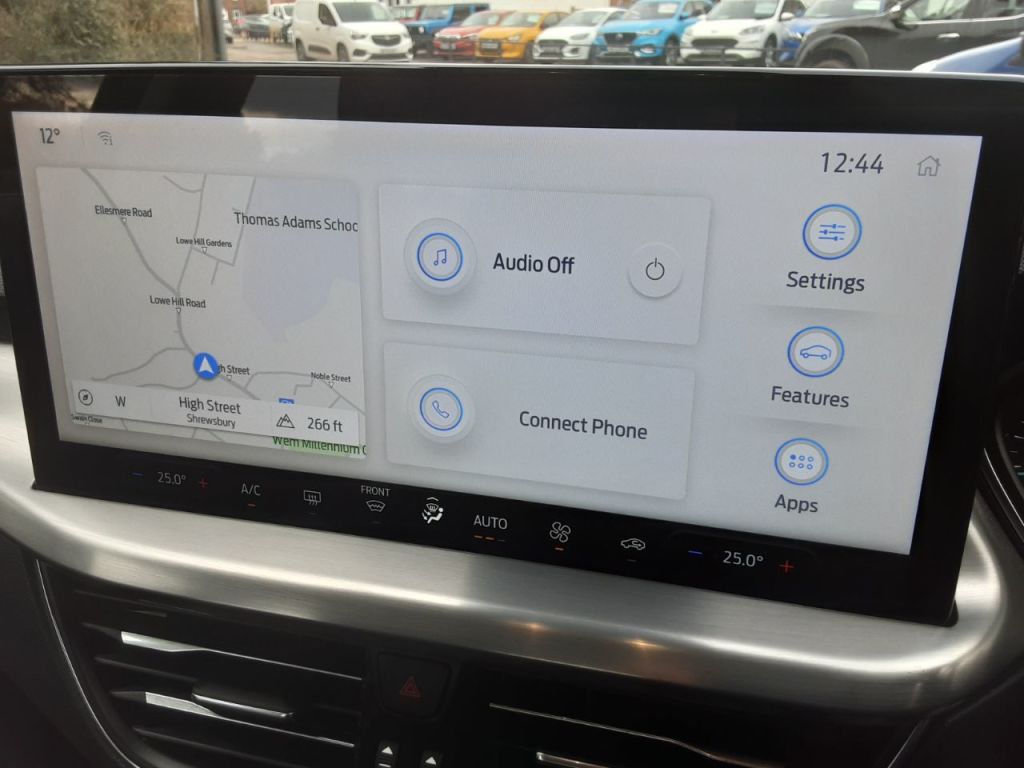 Used Ford Focus 2023 for sale - 77666123: Photo 2