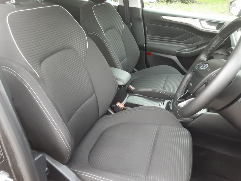 Used Ford Focus 2023 for sale - 77666123: Photo 6