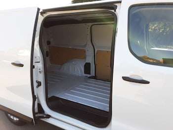 Used Toyota ProAce 2024 for sale - 79205609: Photo
