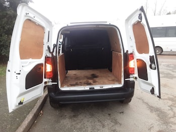 Used Peugeot Partner 2019 for sale - 77620814: Photo