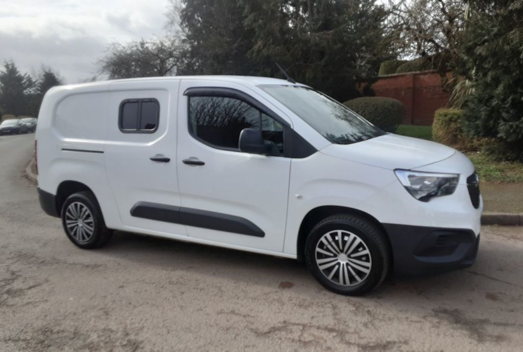 Used Vauxhall Combo 2020 for sale - 78153435: Photo 1