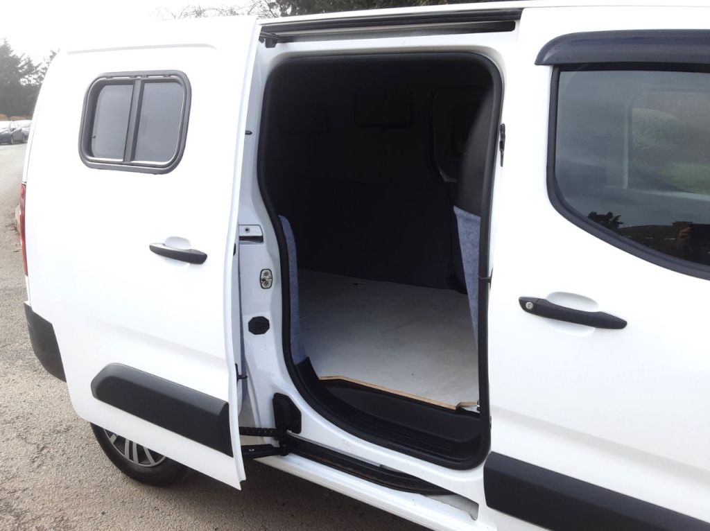 Used Vauxhall Combo 2020 for sale - 78153435: Photo 2