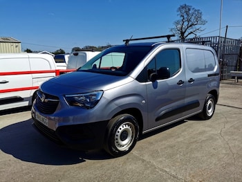 Vauxhall - Combo