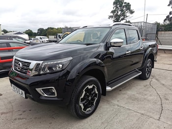 Nissan - Navara