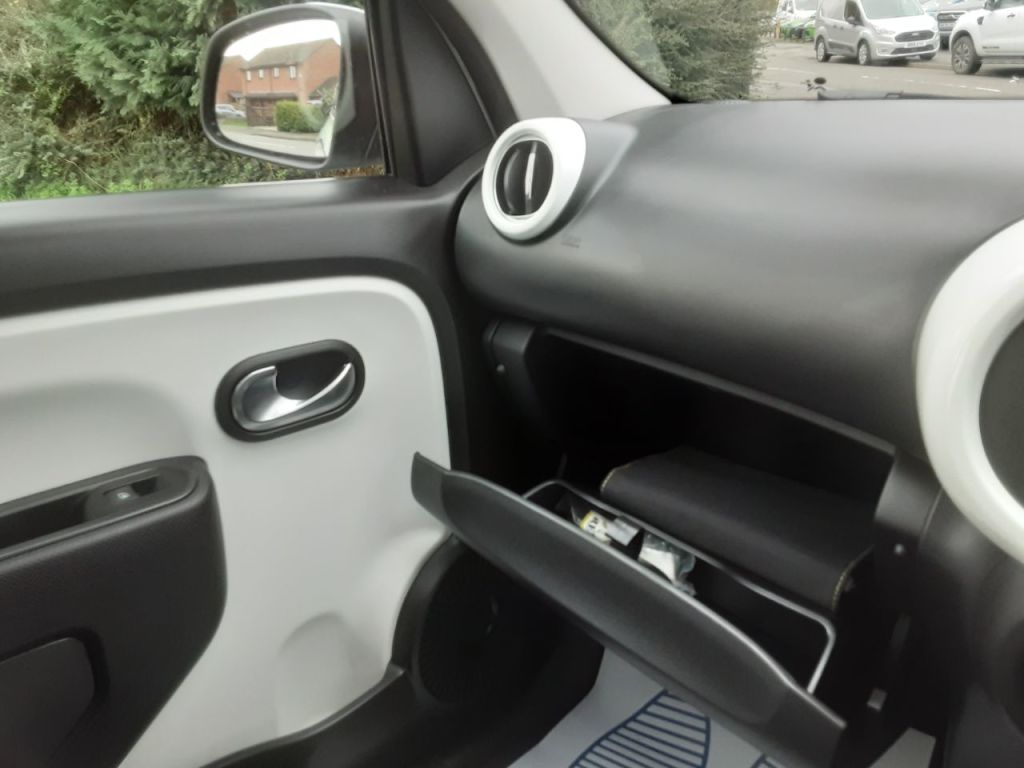 Used Renault Twingo 2019 for sale - 76495675: Photo 32