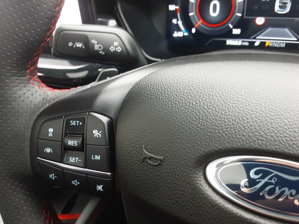 Used Ford Focus 2023 for sale - 76481249: Photo 31