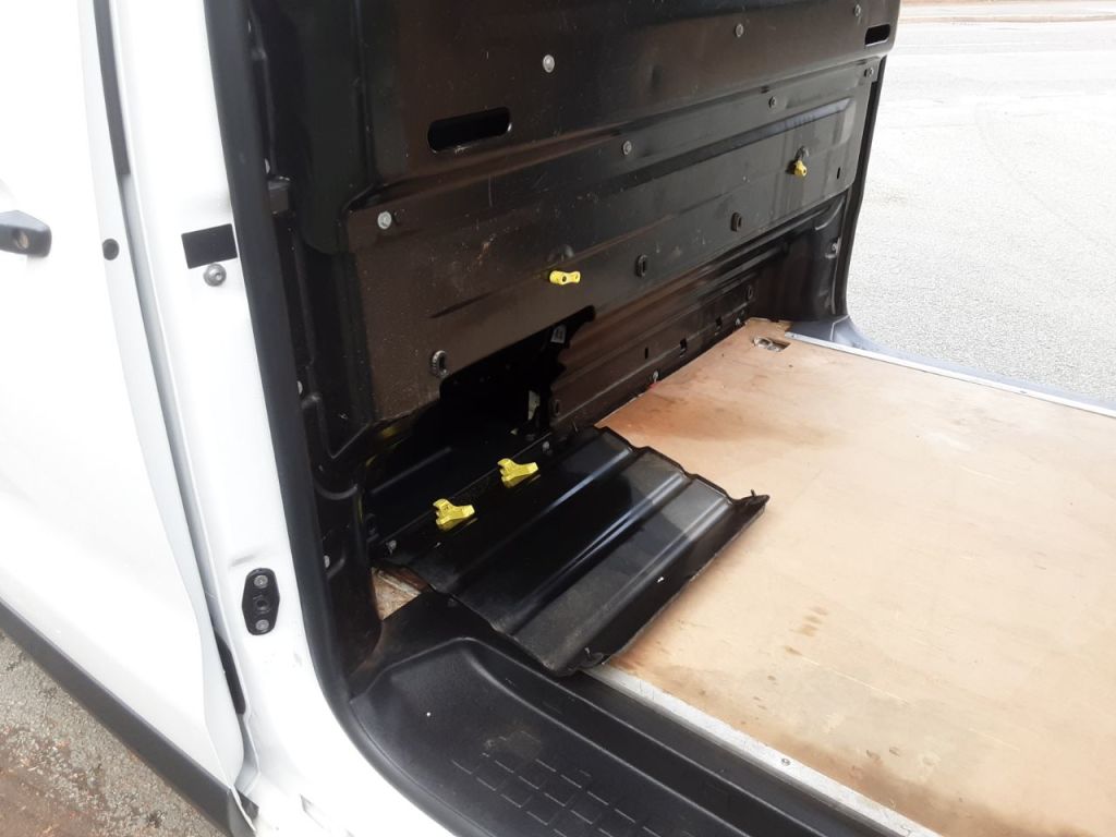 Used Peugeot Expert 2022 for sale - 76706310: Photo 18