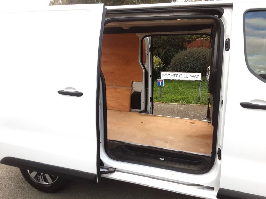 Used Peugeot Expert 2022 for sale - 76706310: Photo 4