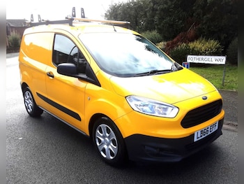 Used Ford Transit Courier 2017 for sale - 75985627: Photo