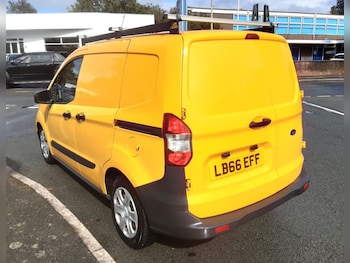 Used Ford Transit Courier 2017 for sale - 75985627: Photo