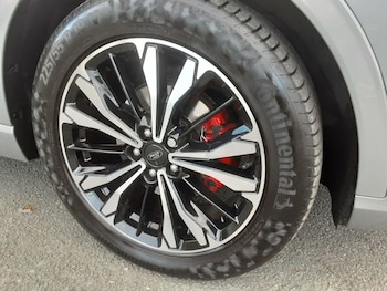 Used Ford Kuga 2022 for sale - 76218985: Photo 2