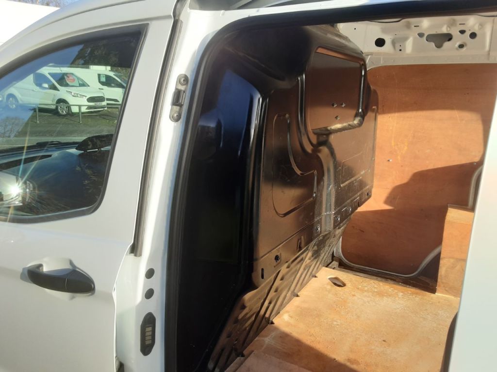 Used Ford Transit Courier 2019 for sale - 76985484: Photo 15