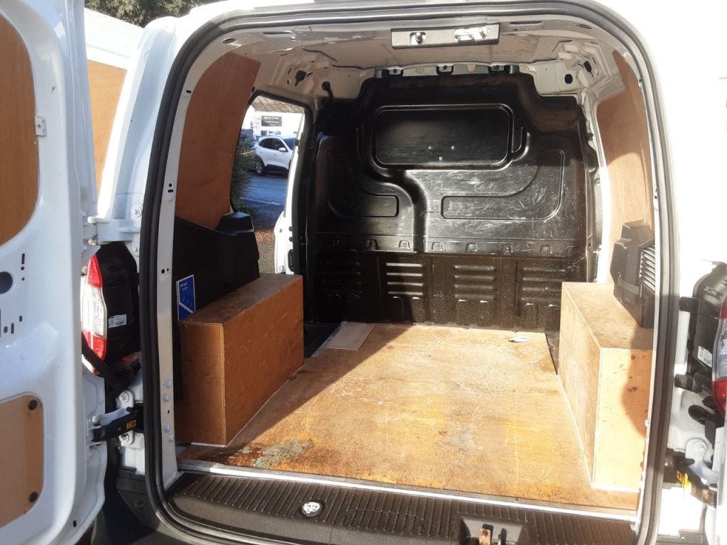 Used Ford Transit Courier 2019 for sale - 76985484: Photo 18