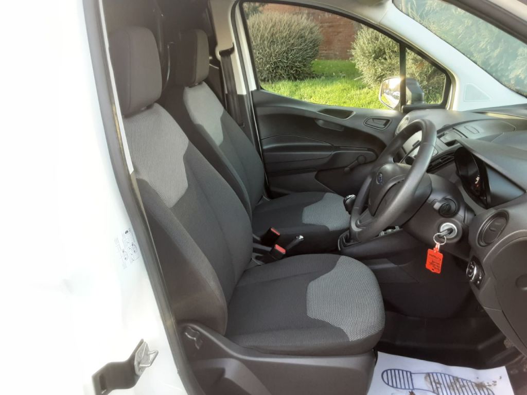 Used Ford Transit Courier 2019 for sale - 76985484: Photo 23