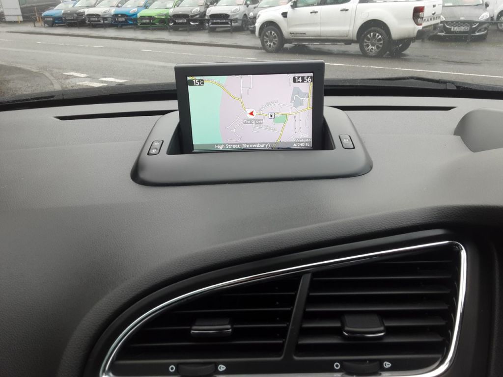 Used Peugeot 5008 2016 for sale - 76882926: Photo 30