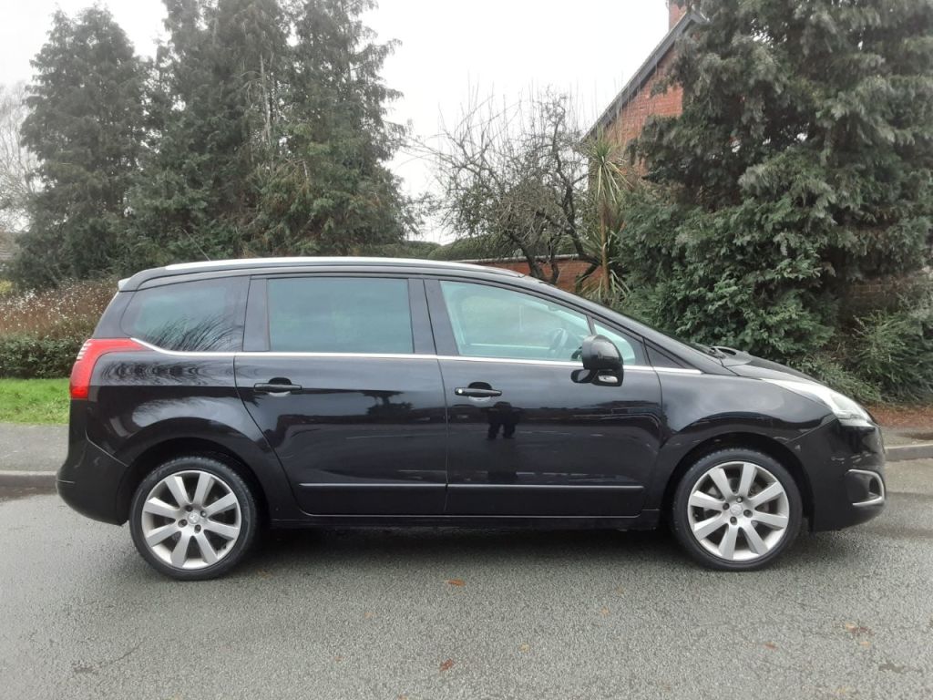 Used Peugeot 5008 2016 for sale - 76882926: Photo 8
