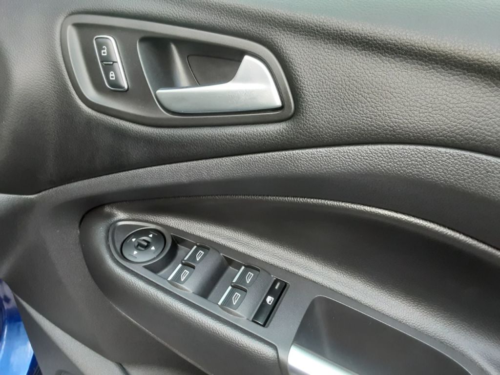 Used Ford Kuga 2015 for sale - 76895933: Photo 10