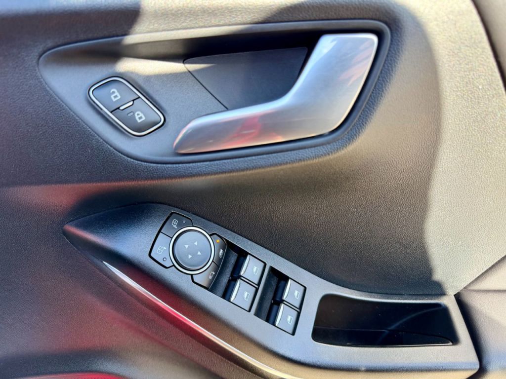 Used Ford Puma 2020 for sale - 78153404: Photo 30