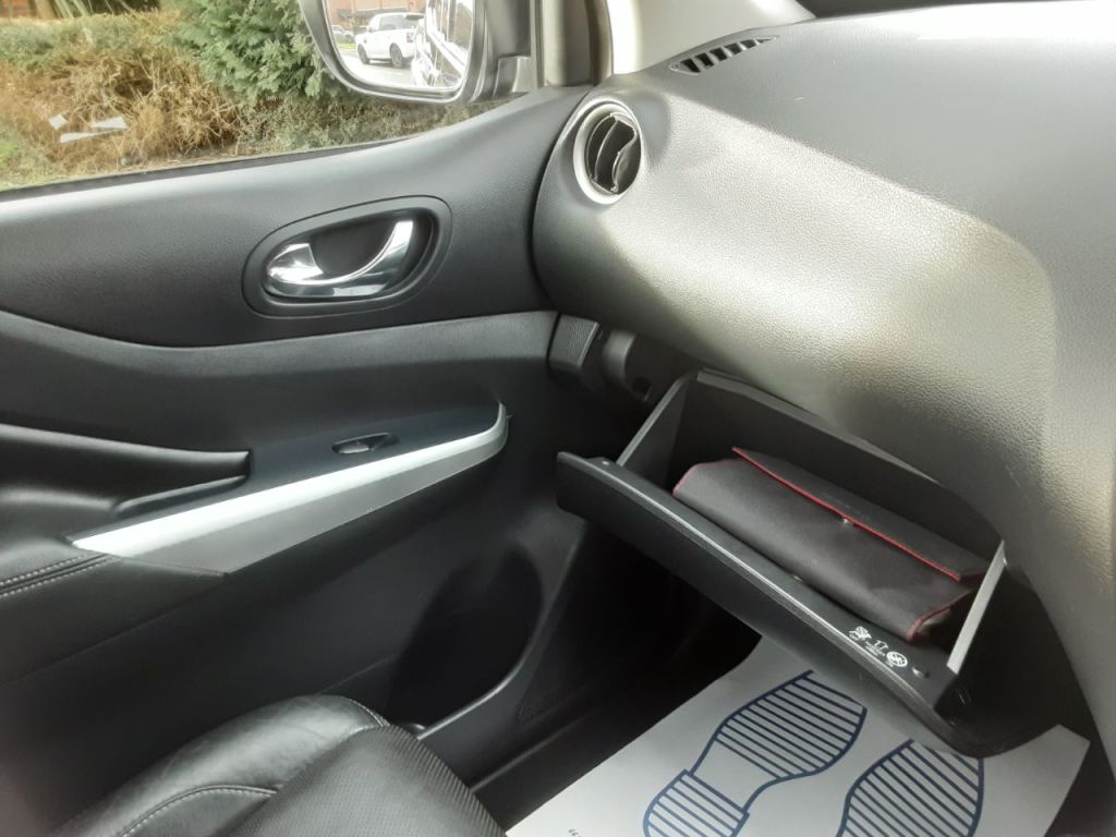 Used Nissan Navara 2020 for sale - 77187696: Photo 42